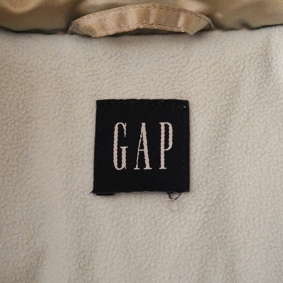 Gap silver puffer jacket - Picture 3 of 14